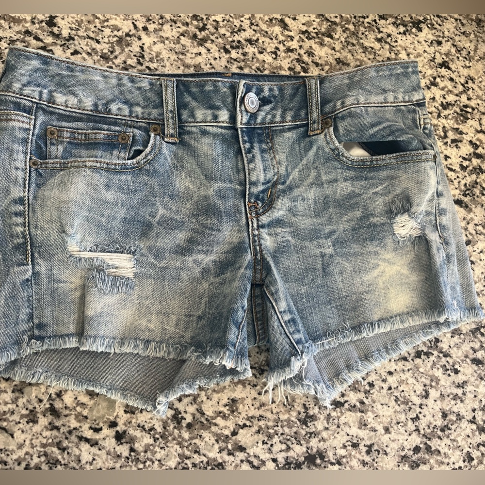 size 8 AE